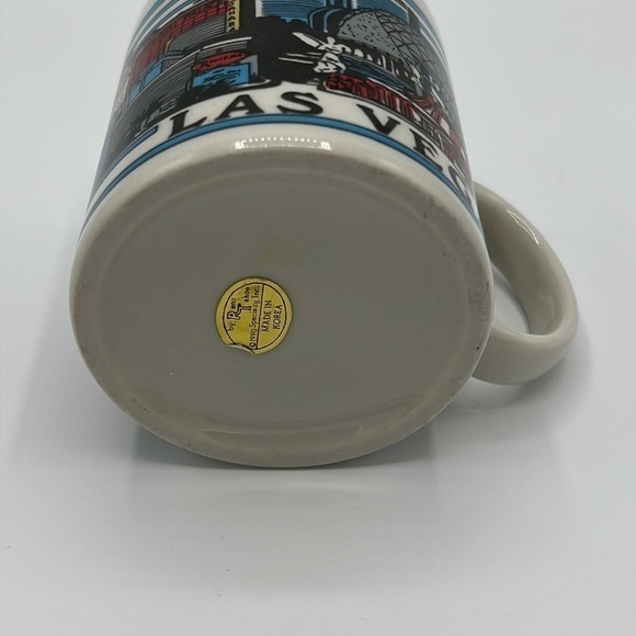 LAS VEGAS STRIP HOTELS COFFEE MUG - Picture 4 of 5